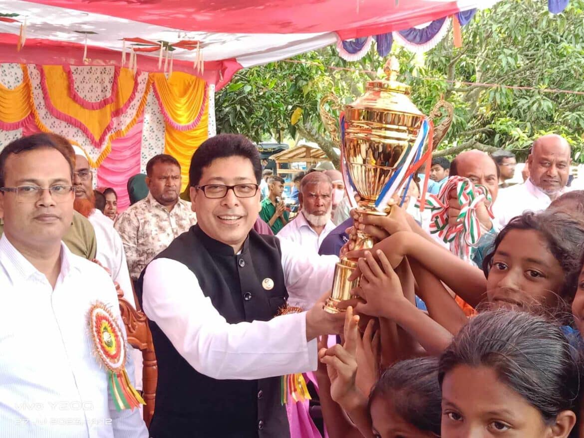 স্মার্ট বাংলাদেশ গড়তে প্রাথমিক বিদ্যালয় থেকে যুগোপযোগী পদক্ষেপ নিতে হবে-প্রতিমন্ত্রী ফরহাদ হোসেন