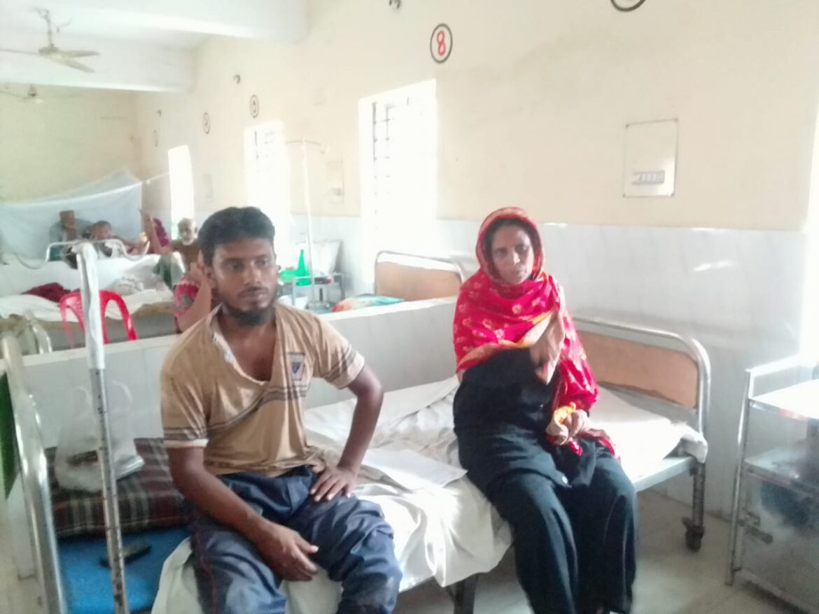 গাংনীর ধানখোলা গ্রামে চাচাত ভাইদের হামলায় মা ছেলেসহ আহত-৩