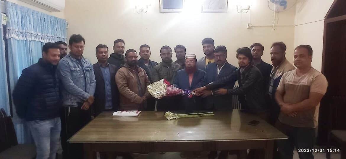 নিউজ টেয়োন্টিফোর মেহেরপুর জেলা প্রতিনিধি  ডালিমকে সংবর্ধনা