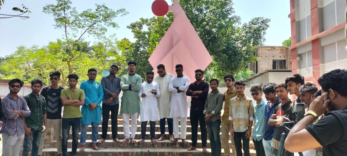 গাংনীতে ছাত্রলীগের মানব বন্ধন