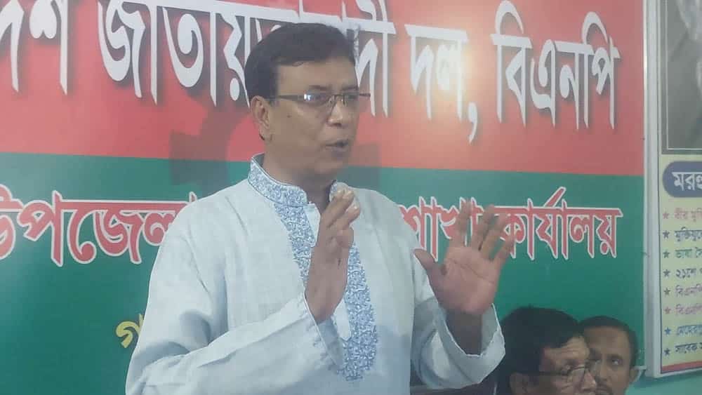 গাংনীতে পূজা উদযাপন কমিটির সাথে মতবিনিময় সভায় বাবলু