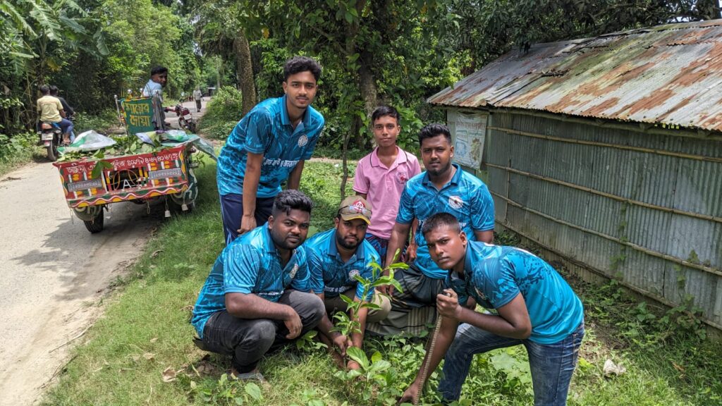 কসবা ব্লাড ব্যাংক জনকল্যাণ সংস্থার উদ্যোগে বৃক্ষরোপণ 